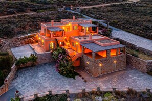 Exterior - Front Row Seat to the Aegean by Neuvel (Kea Kithnos)