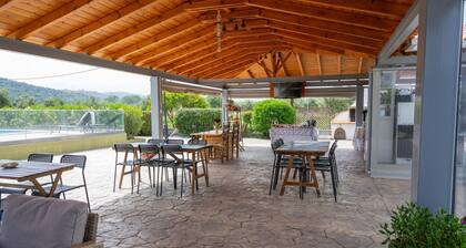 Ρόδι/Pomegranate near to sea with heating pool