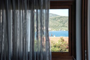 Interior - Pelion Beach House Greece (Malaki)