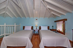 Iron/ironing board, travel cot, free WiFi, bed sheets - Kamelia Villa 2 in Alonissos (Votsi)