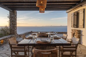 Outdoor dining - Kea Infinity View Villa (Koundouros)