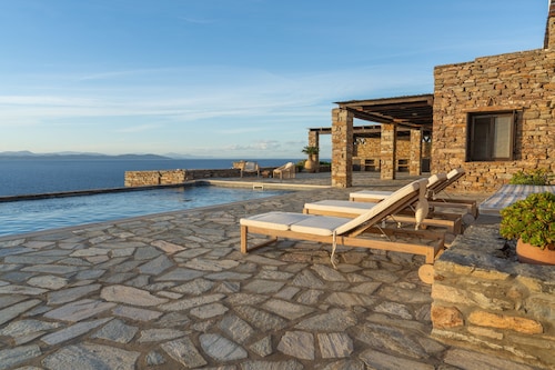 Kea Infinity View Villa