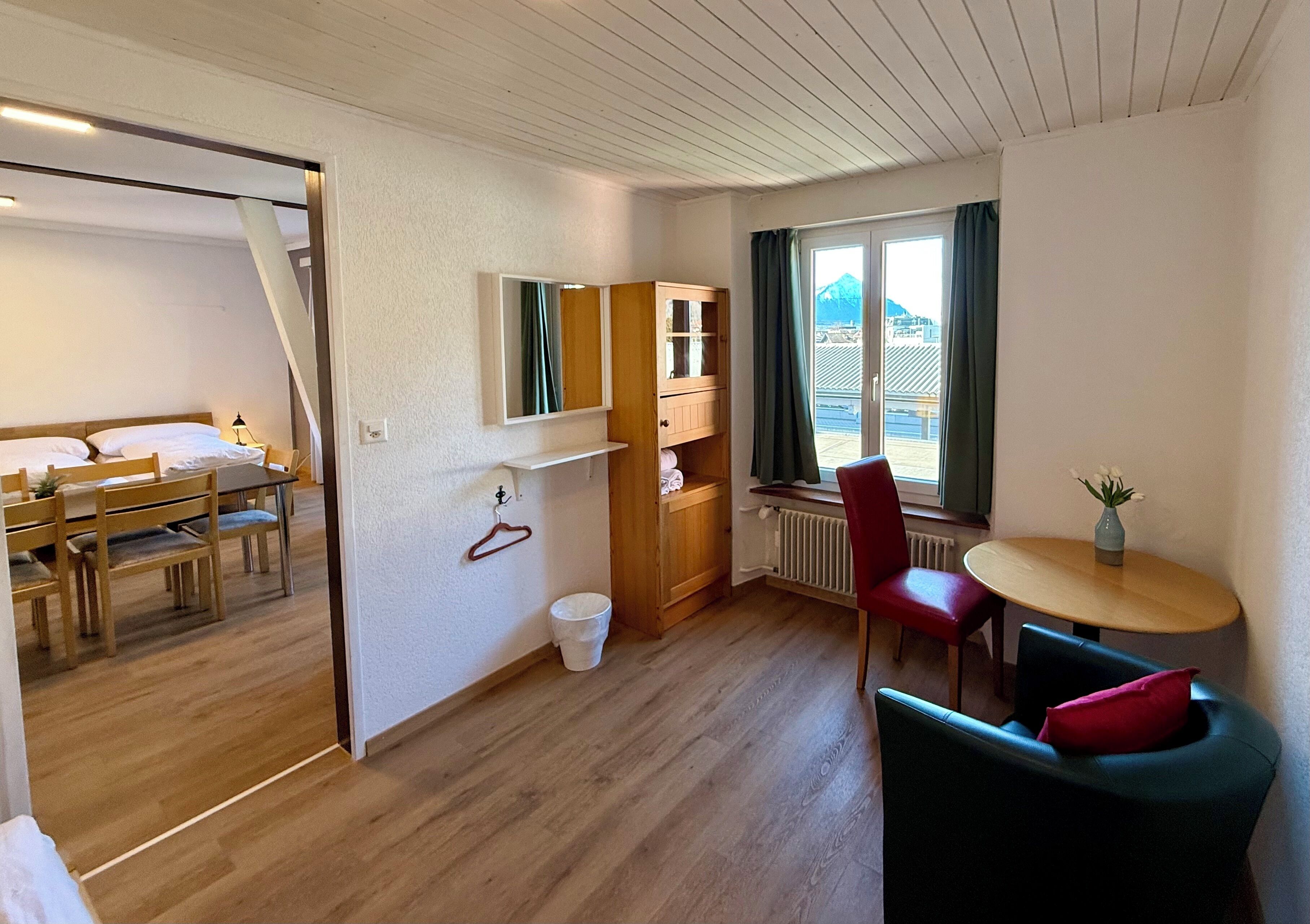 Family Apartment, 3 Bedrooms, Private Bathroom, City View