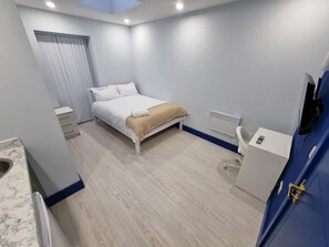 Unclassified image, 4 of 10, button