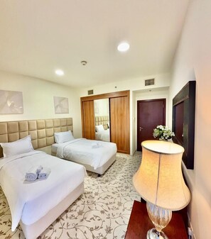 Imagen sin descripción, 3 de 7, botón