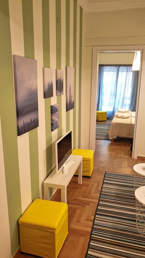 2 Schlafzimmer, Schreibtisch, Bügeleisen/Bügelbrett, kostenloses WLAN