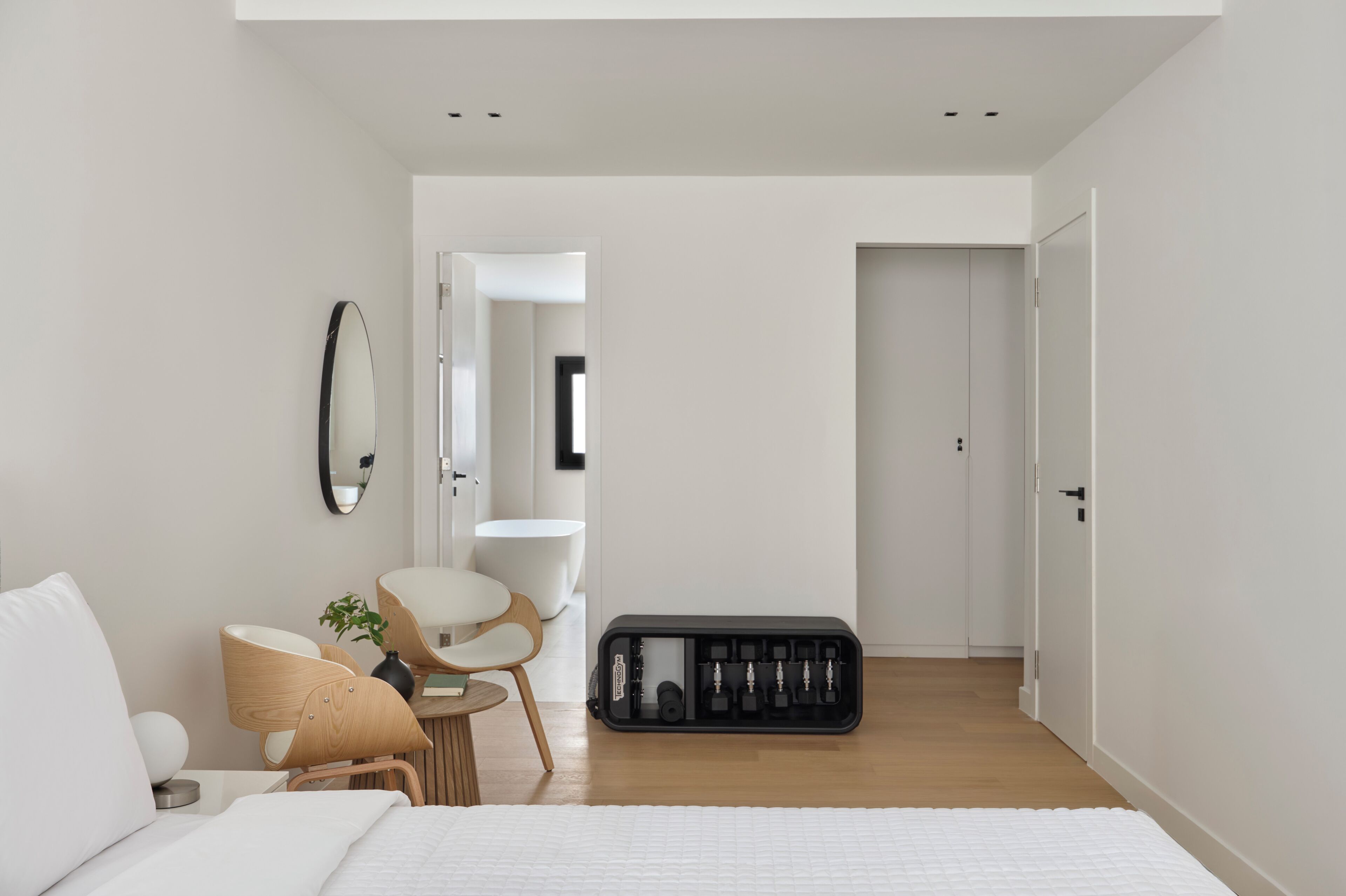 Premium Dual Master Residence | Ferro/asse da stiro, Wi-Fi gratuito