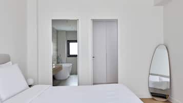 Signature Penthouse Residence | Setrika/meja setrika dan Wi-Fi gratis