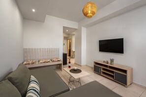 1 bedroom, iron/ironing board, travel cot, free WiFi - Levanta Cozy One-Bedroom Apartment in Kalavarda (Kalavarda)