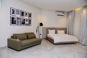 Luxury Apartment, Golf View