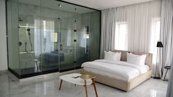 Apartemen Mewah, pemandangan lapangan golf | Meja kerja, ruang kerja ramah laptop, kedap suara, dan Wi-Fi gratis