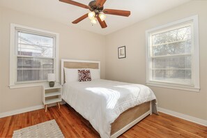 Unclassified image, 4 of 13, button