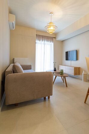 TV, offices - OliveVine3 · OliveVine3-Πολυτελές Διαμέρισμα με Θέα Ναύπλιο (Nafplio)