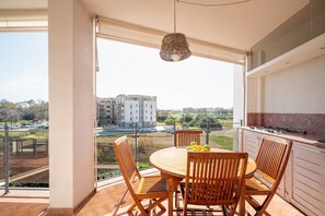 Outdoor dining - Gimber Lofts 2 by Klodge- vintage flat with Wi-Fi (Olbia)