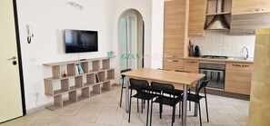 Dining - One-Bedroom Apartment for 4 Guests  Ref.Casa Sissy-Rif. Casa Sissy (San Vincenzo)