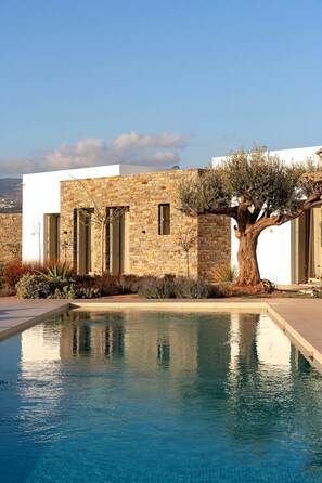 Pool - Luxury Villa Jaspis Paros (Isterni)