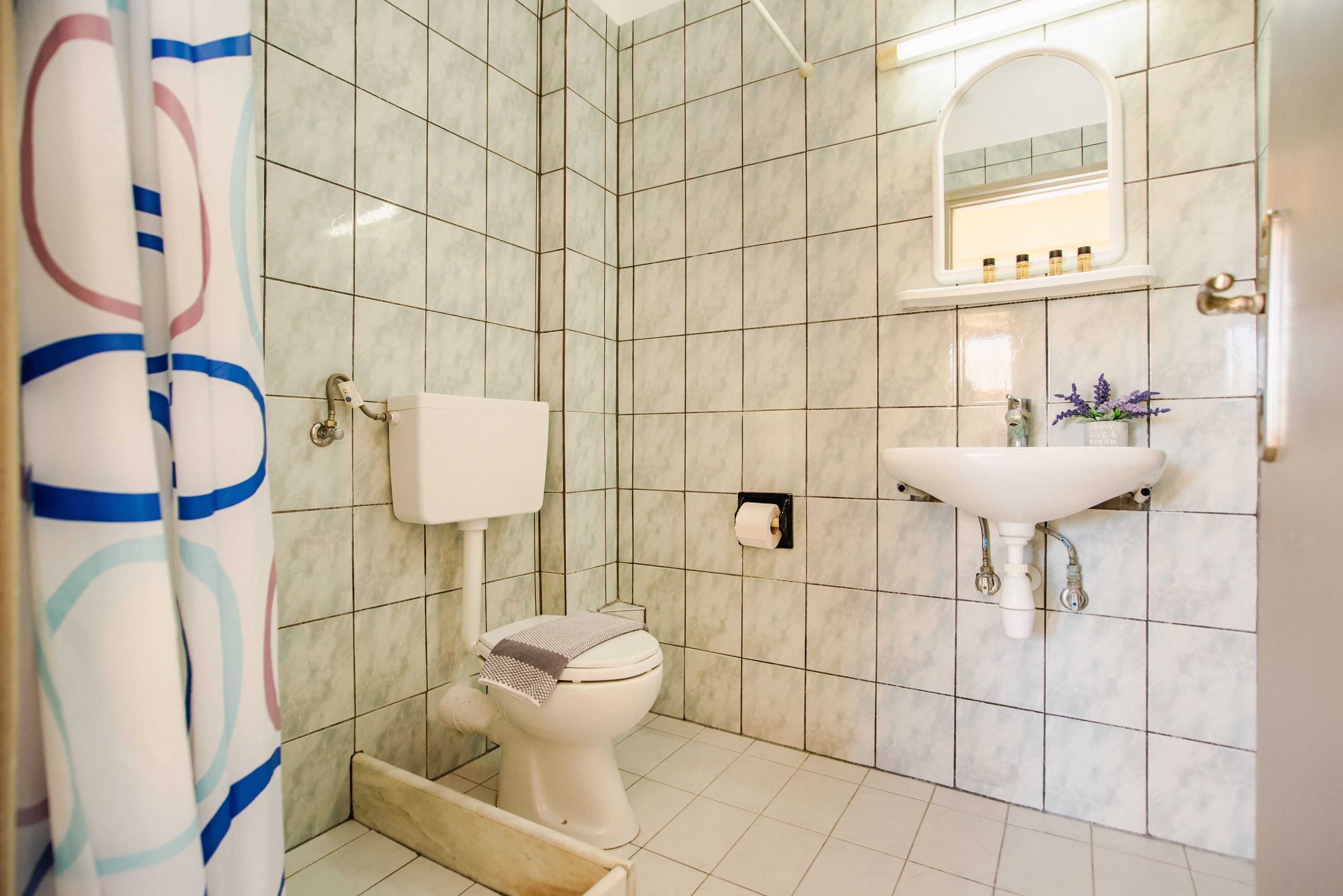 Hair dryer, towels