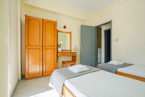1 bedroom, iron/ironing board, free WiFi, bed sheets - Standard Family Apartment (Kavos)