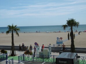 On the beach - Apartment with AC, sea view - 4 guests (Port-la-Nouvelle)