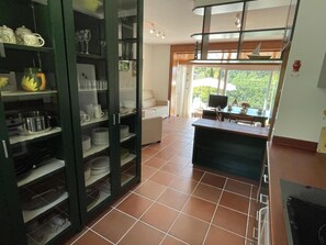 Interior - Charming Seaside House in Roses near Almadraba Beach, Sleeps 4 (Roses)