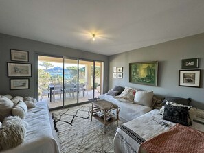 Living area - Sea view apartment, AC - 6 guests (Calvi)
