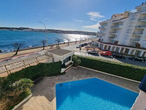 Pool - Apartment with sea view - 2 guests (L'Escala)