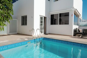 Unclassified image, 2 of 21, button - Quaint 2-bedroom house with AC and private heated pool in Playa Blanca (Playa Blanca)