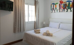 Fer et planche à repasser, Wi-Fi, draps fournis