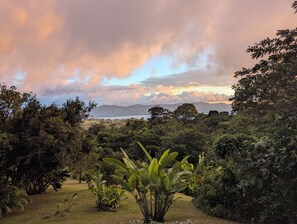 Unclassified image, 3 of 10, button - Luxurious and spacious Villa in peaceful Nuevo Arenal (Nuevo Arenal)