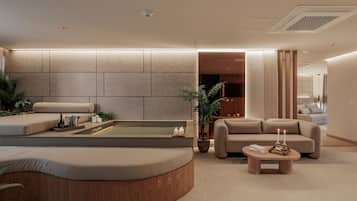 Deluxe Suite, City View | Spa