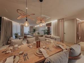 デラックス スイート シティビュー | ダイニングルーム