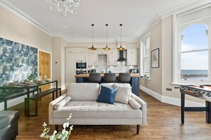 Imagen sin descripción, 5 de 43, botón