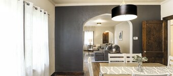 Lovely 3-bedroom house close to parks.