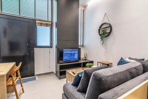 Living area - ARIS Premium Accommodation (Athens)