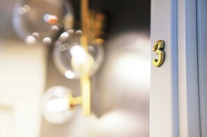 华丽公寓, 4 间卧室, 私人浴室 | 客房内保险箱、熨斗/熨衣板、免费 WiFi