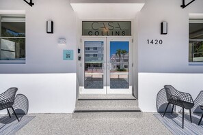 Exterior - Casa Collins (Miami Beach)
