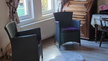 Iron/ironing board, WiFi