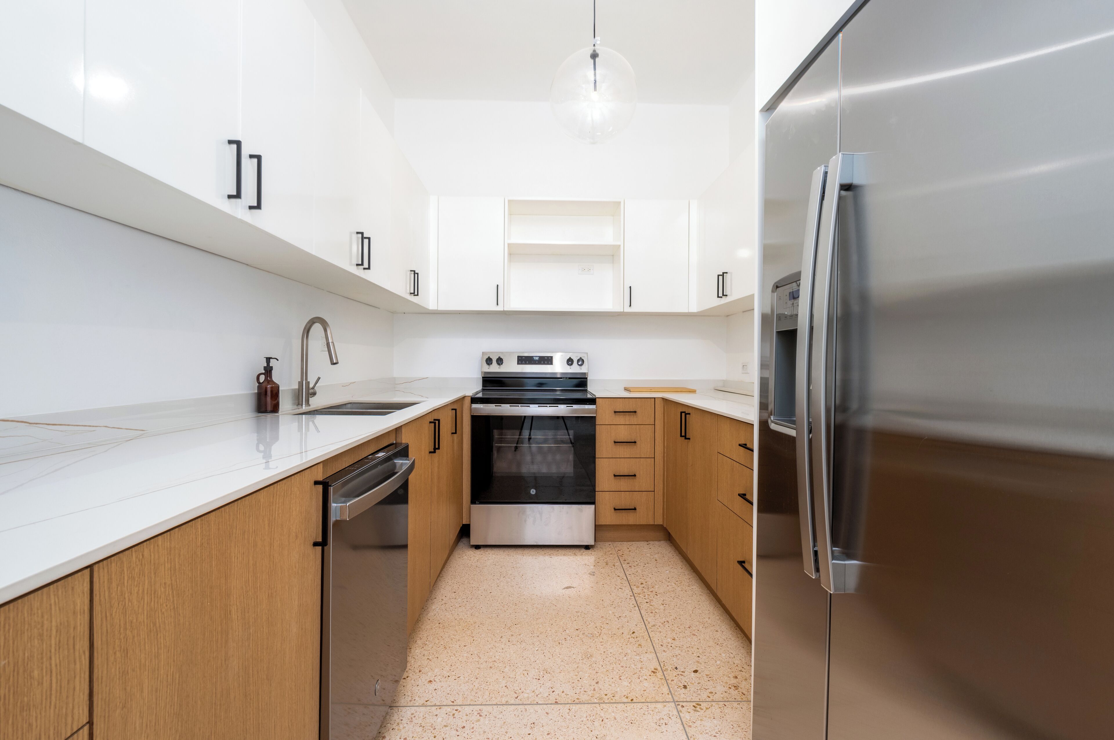Superior Apartment, 2 Bedrooms, City View | Private kitchen