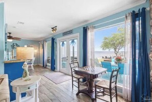 Luokittelematon kuva, 2 kautta 7, painike