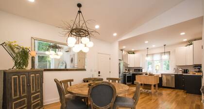 Tranquil 2BR Escape w Zen Garden Waterfall View