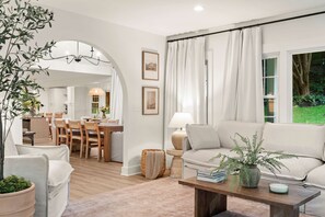 5 habitaciones y acceso a internet 