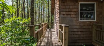 Cozy Guest Cabin Pet Friendly Secluded Peaceful