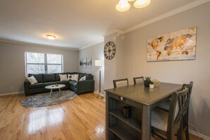 Room - Walkable 2BR Condo Near Greenway Mission (Asheville)