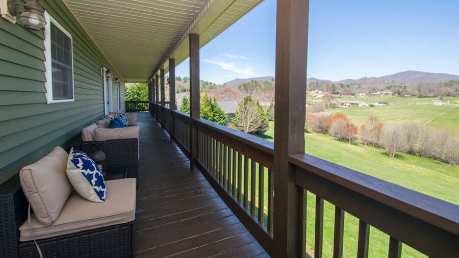 Scenic 4BR w Deck Farm Views Near Asheville