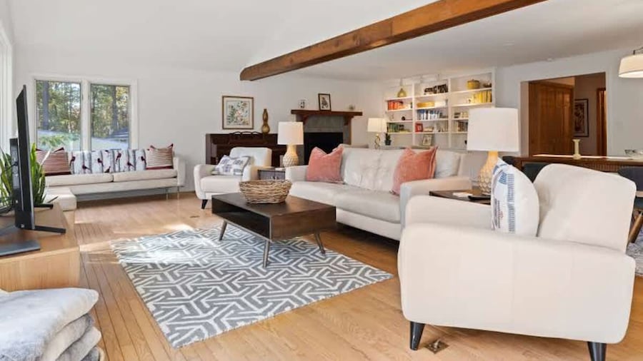 Spacious 4BR Compound w 2 Cottages Near Trails