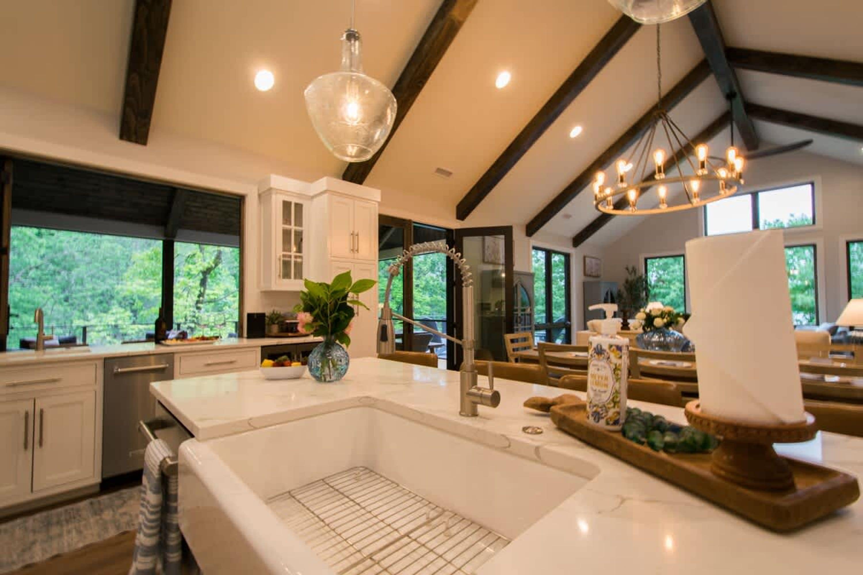 House | 5 bedrooms, Internet
