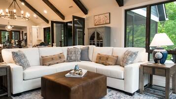 House | 5 bedrooms, Internet