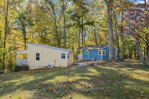 House | 1 bedroom, Internet - Accessible 1BR Cottage w Firepit Near Trails (Hendersonville)