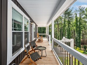 Room - Spacious 3BR Retreat w Game Room Near Pisgah (Candler)