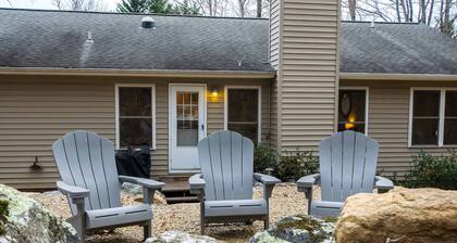 Spacious 4BR Retreat w Free Tix Fire Pit Grill